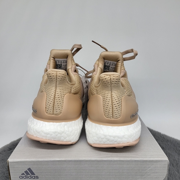 New Adidas Ultraboost 1.0 DNA Women's Running Shoes Size 6.5 - Picture 5 of 7
